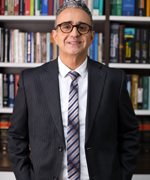 Retrato corporativo entre livros